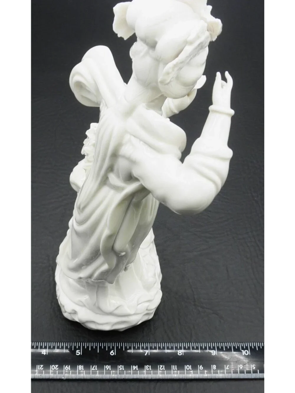 Porcelain Geisha Figurine Statue Cream Colored Bird Hat Flowers 11 IN Exquisite! - Picture 14 of 16